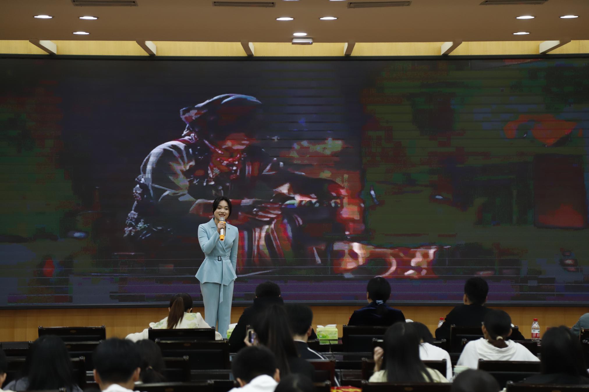 1比赛现场.jpg